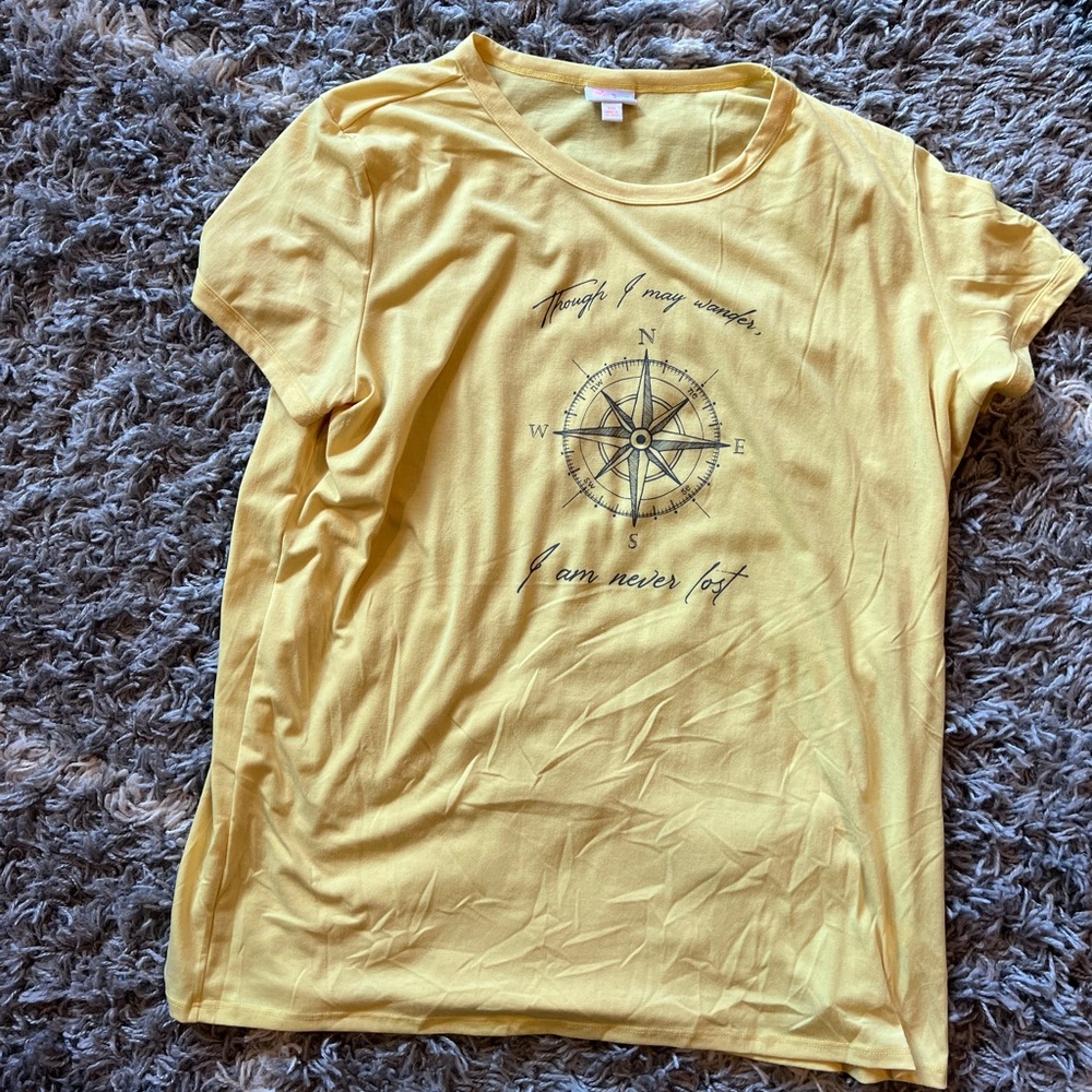 Lularoe Liv tee